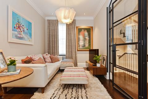 3 Redesdale Street, London, SW3 4BL