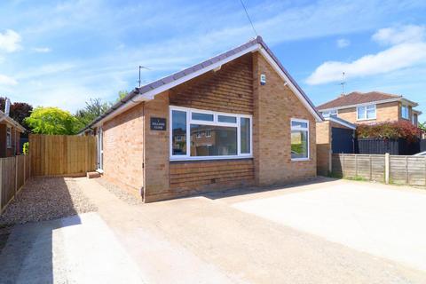 2 bedroom detached bungalow for sale, Hillside Close, Cheltenham