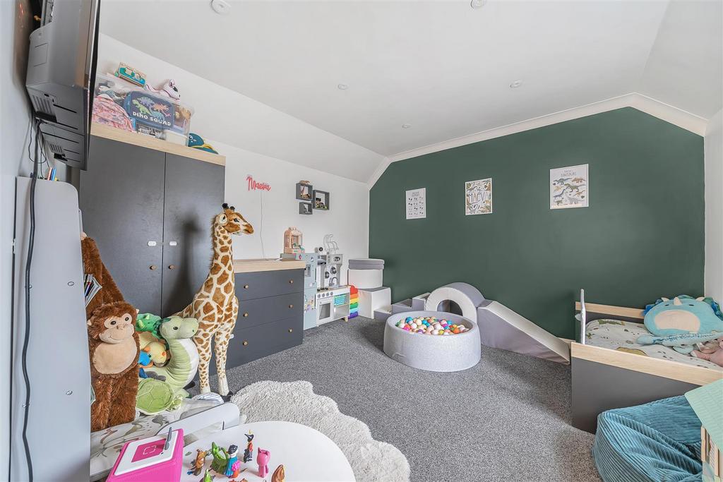 Homestead village Ramsgate, 3 bed room end of terr
