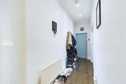 2 bedroom apartment for sale, Oxford Road, Moseley, Birmingham, B13