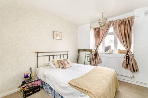 2 bedroom flat for sale, Bentons Lane, West Norwood, London, SE27