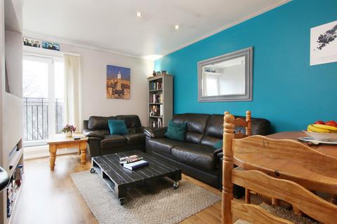 2 bedroom flat for sale, 90/7 Chesser Crescent, Edinburgh, EH14 1SE