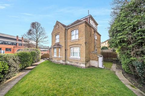 2 bedroom maisonette for sale, Farnham Road, Guildford, Surrey, GU1