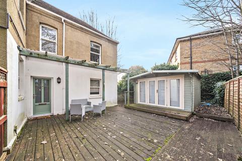 2 bedroom maisonette for sale, Farnham Road, Guildford, Surrey, GU1