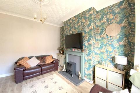 3 bedroom terraced house for sale, Heneage Road, Grimsby