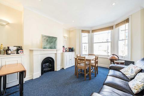 2 bedroom flat to rent, Kenwyn Road, London SW4