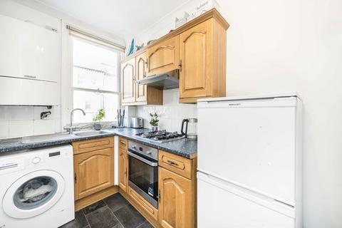 2 bedroom flat to rent, Kenwyn Road, London SW4