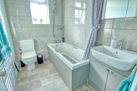 20 Bayard Avenue, Brightlingsea, Colchester, CO7 0NH