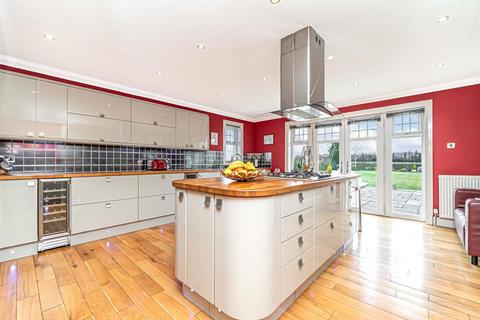 5 bedroom detached house for sale, Hawthorn House, Gairney Bank, Kinross