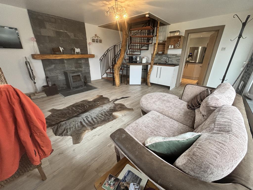 Kitchen / Living Room