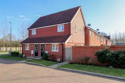 1 bedroom end of terrace house for sale, Heasman Place, Southwater, Horsham