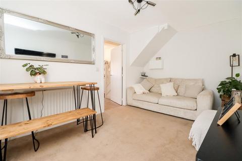 1 bedroom end of terrace house for sale, Heasman Place, Southwater, Horsham