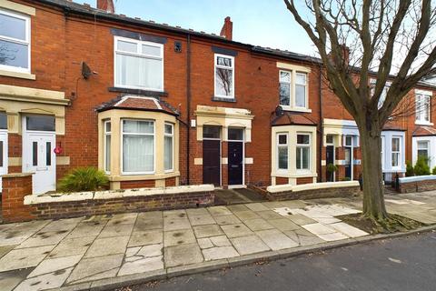 2 bedroom flat for sale, Park Crescent East, North Shields