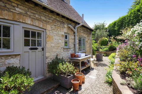 3 bedroom detached house for sale, Winchcombe, Cheltenham, Gloucestershire, GL54