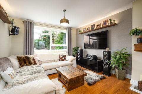 2 bedroom apartment for sale, Oatlands Drive, Weybridge, KT13