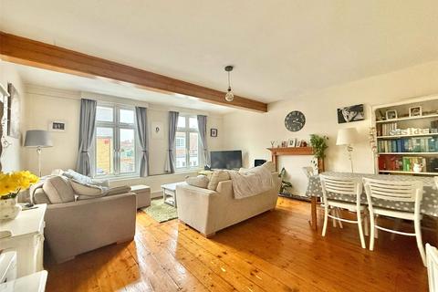 2 bedroom property for sale, High Street, Milford on Sea, Lymington, Hampshire, SO41