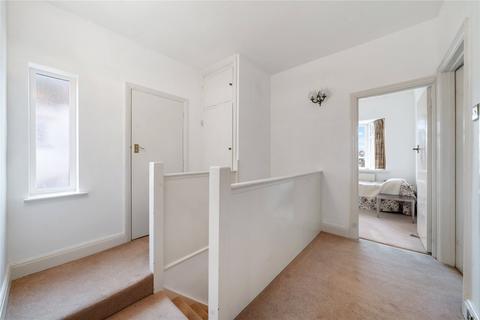 35 Upcroft Avenue, Edgware, HA8 9RA