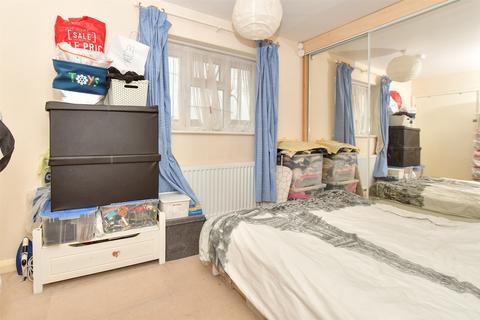 3 bedroom terraced house for sale, Vauxhall Avenue, Canterbury, Kent