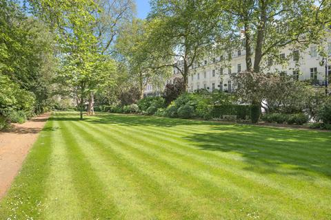 3 bedroom apartment for sale, Eaton Square, London, SW1W