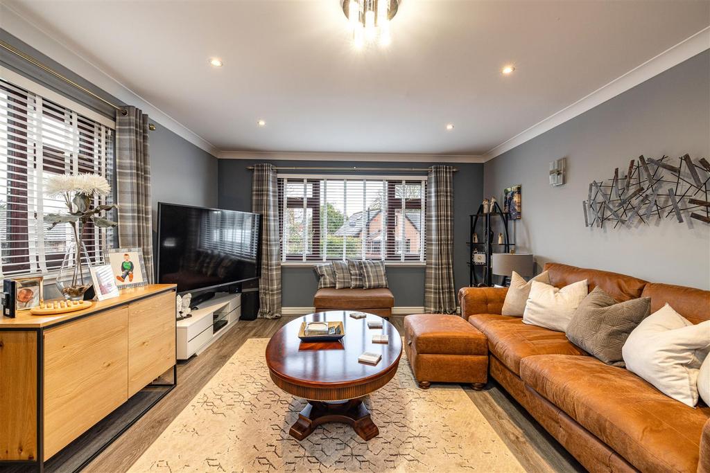 2 Kingsknowe Gardens Galashiels 07.JPG