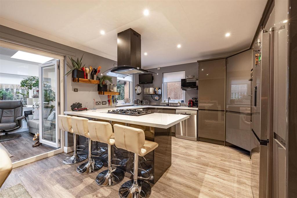 2 Kingsknowe Gardens Galashiels 28.JPG
