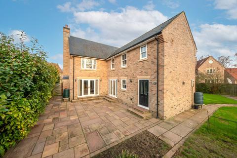 4 bedroom detached house for sale, Orchard Close, Cambridge CB25