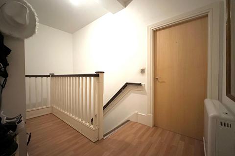 2 bedroom flat for sale, Cinnabar House, Poulton Road