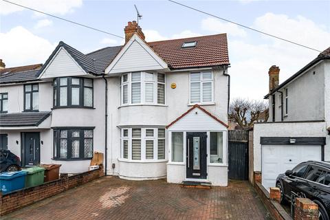 4 bedroom semi-detached house for sale, Beechwood Gardens, Harrow