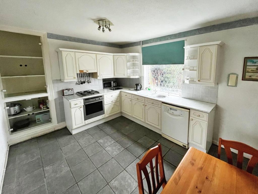 Bbe2dfe9-Kitchen 20 Diner.jpg