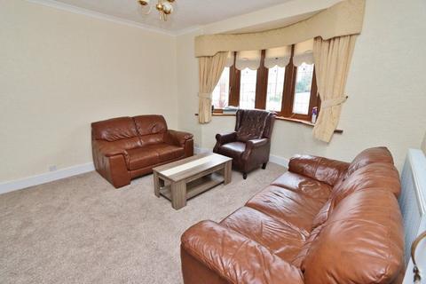 3 bedroom terraced house to rent, Birch Road, Essex, RM7