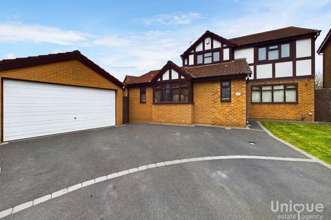 4 bedroom detached house for sale, Hawthorn Close, Wesham PR4