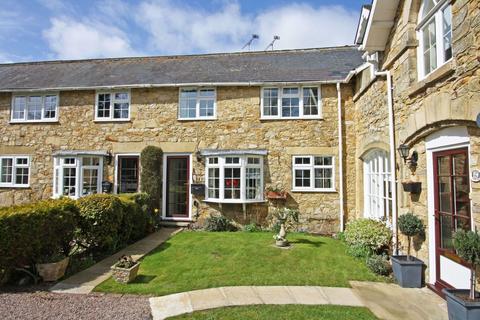 2 bedroom terraced house for sale, No Onward Chain in Hawkhurst