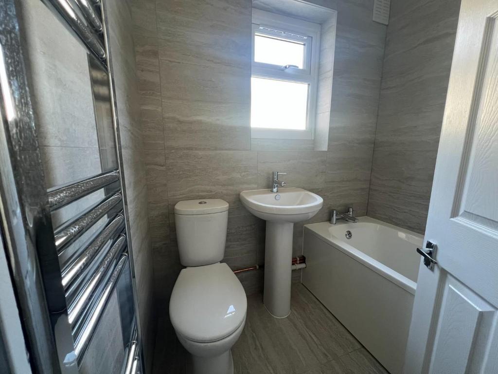 Bathroom.JPG