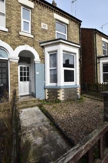 3 bedroom semi-detached house to rent, Huntly Grove, Eastfield, Peterborough, PE1