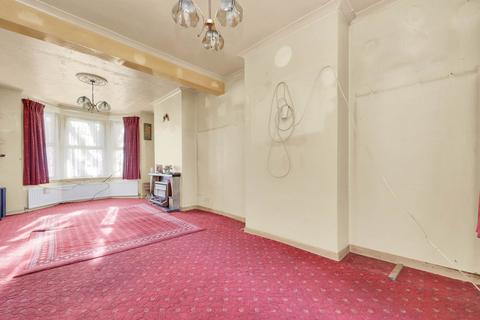 70 Dunedin Road, London, E10 5NJ