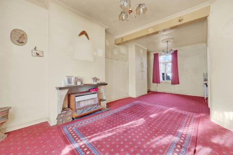 70 Dunedin Road, London, E10 5NJ