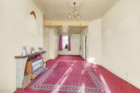 70 Dunedin Road, London, E10 5NJ