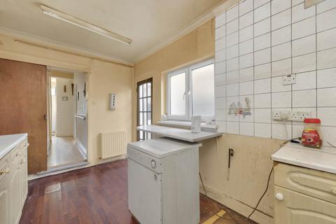 70 Dunedin Road, London, E10 5NJ