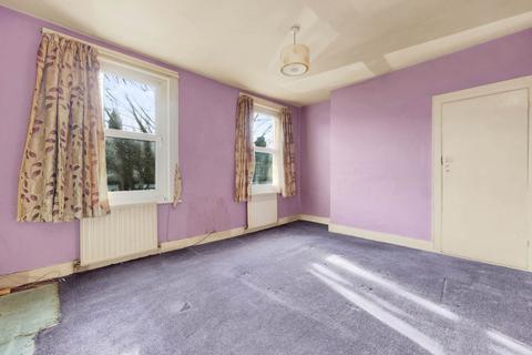 70 Dunedin Road, London, E10 5NJ