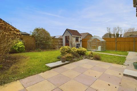 2 Guipavas Road, Callington, PL17 7PL