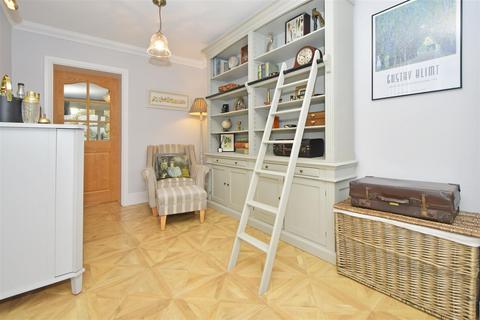 68 Caverswall Road, Stoke-on-trent, ST3 6PL