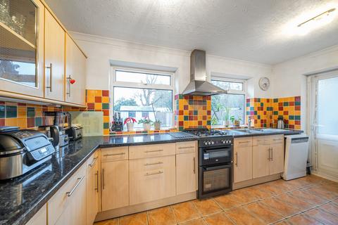 4 bedroom semi-detached house for sale, Weald Lane, Harrow