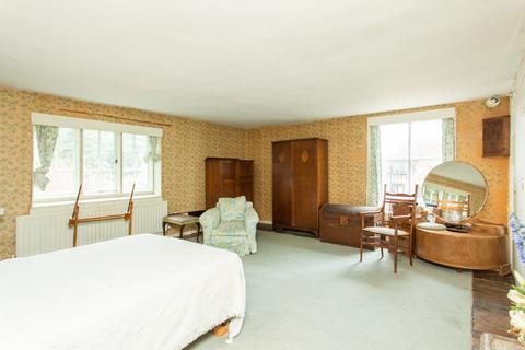 4 bedroom detached house for sale, Hull Place, Sholden, Deal, CT14