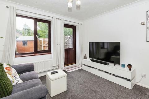 1 bedroom terraced house to rent, Glencoe Road, Hayes UB4