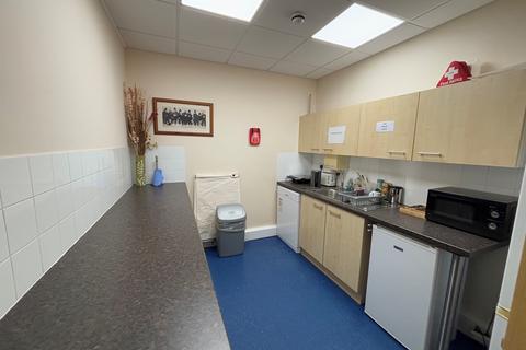 Office to rent, Milton Keynes MK4