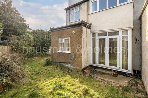 5 bedroom semi-detached house to rent, Hall Lane, Hendon