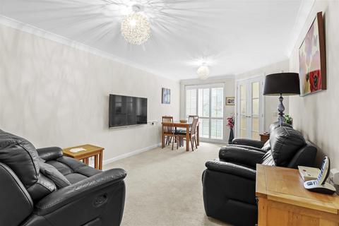 1 bedroom flat for sale, Vicarage Lane, Hailsham