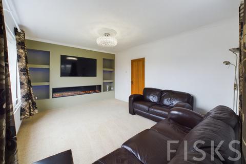 2 bedroom chalet for sale, Kents Hill Road, Benfleet, SS7