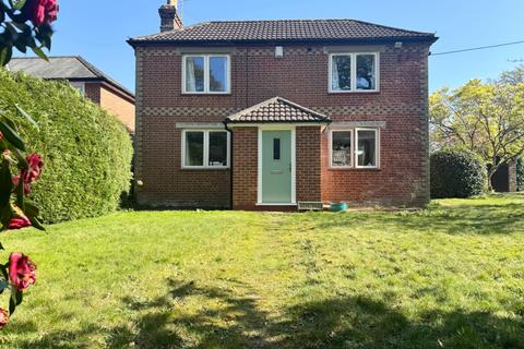 Beaulieu Road, Dibden Purlieu, Southampton, Hampshire, SO45