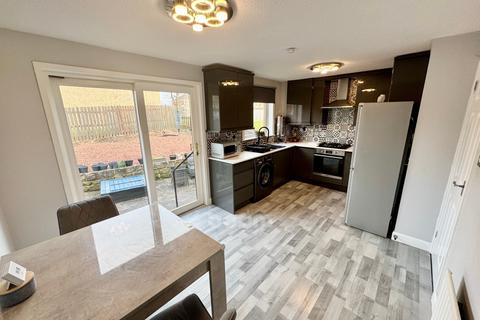 3 bedroom end of terrace house for sale, 32 Anchor Drive, Paisley